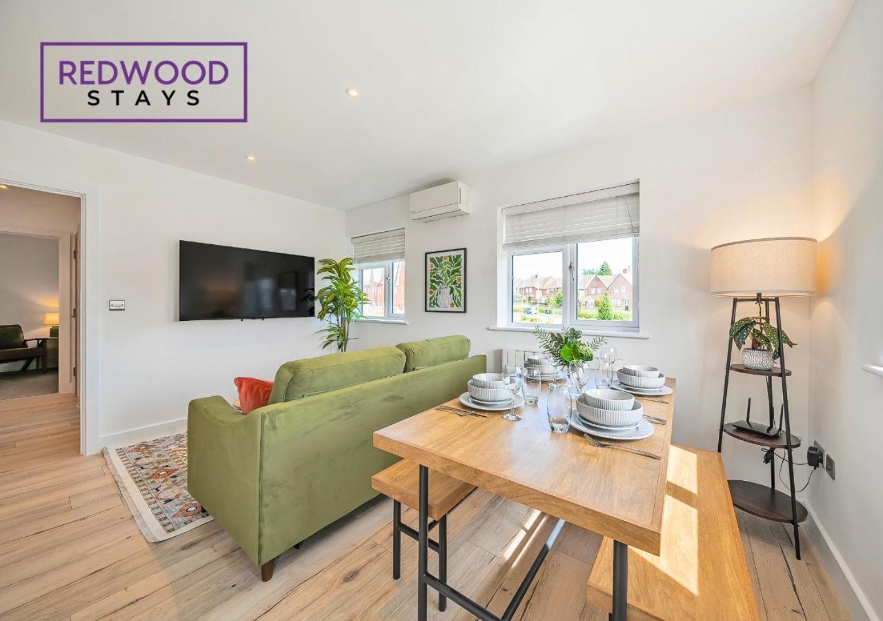 Modern Serviced Apartments For Contractors & Families With Free Parking, Wifi & Netflix By Redwood Stays Basingstoke Zewnętrze zdjęcie
